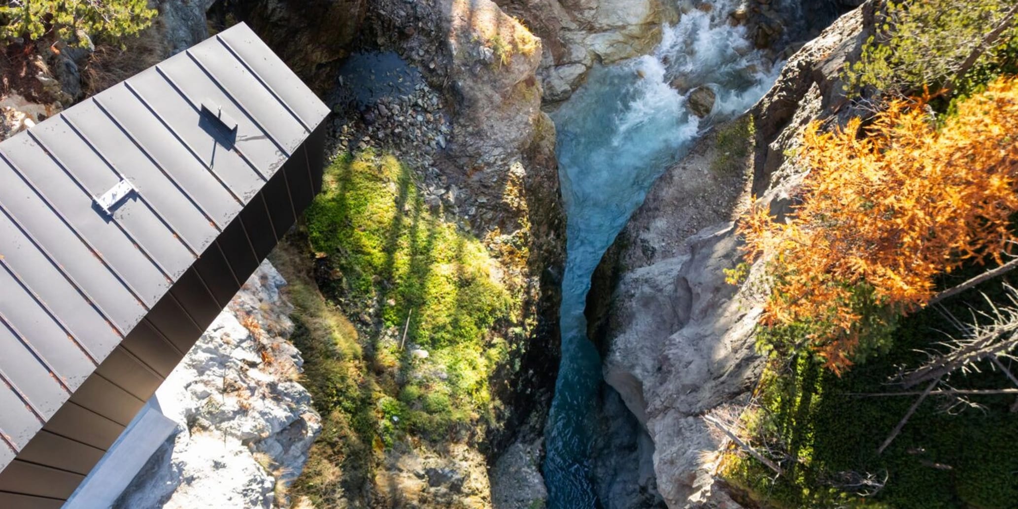 Wildwasserschlucht Herbst