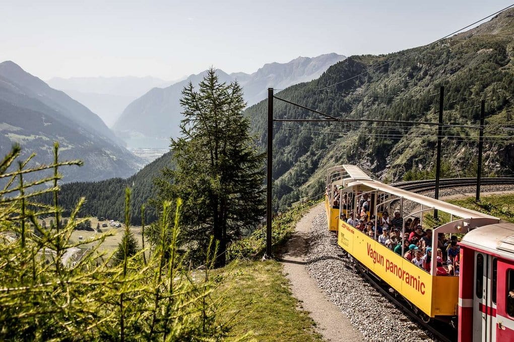 Open panorama train